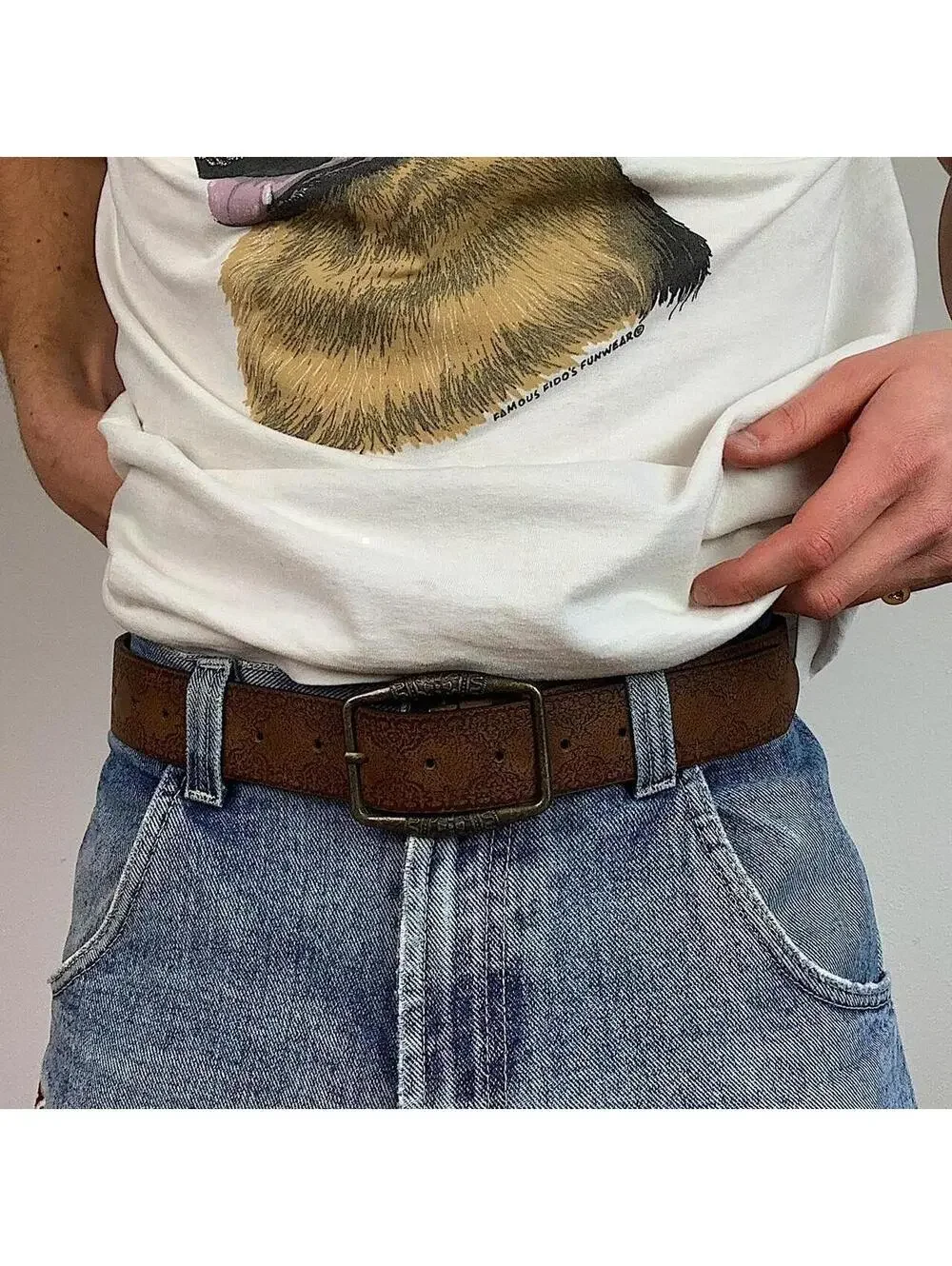 American Western vintage Cowboy Cowgirl style brown belt. 40 inches length. 1.5